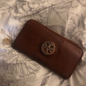 Tory Burch Continental Wallet